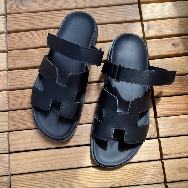 >صندل طرح هرمس  چسبی مشکی کد31